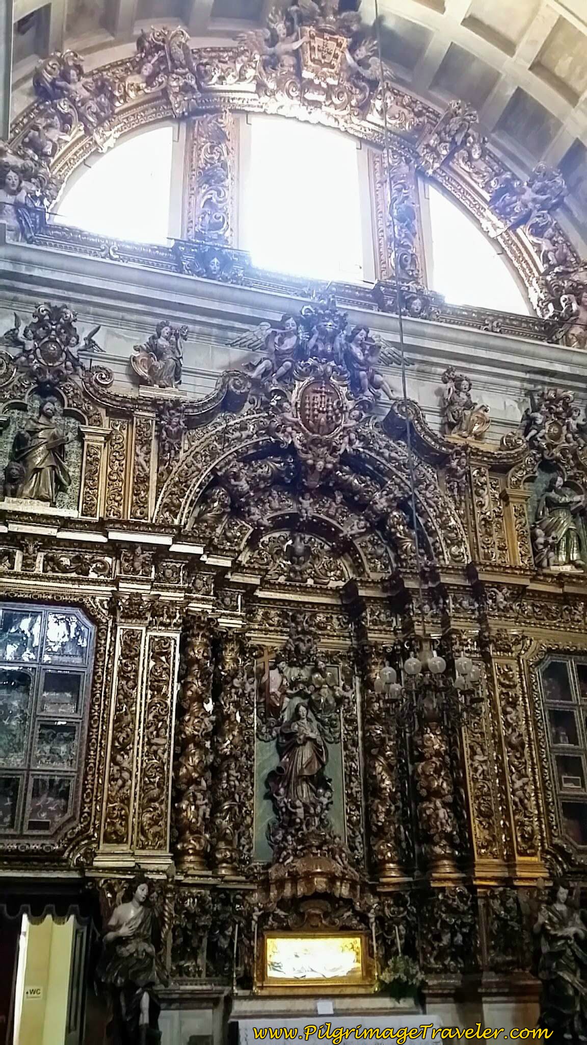 Side Altar, Sé Nova de Coimbra, Portugal Side Altar, Sé Nova de Coimbra, Portugal
