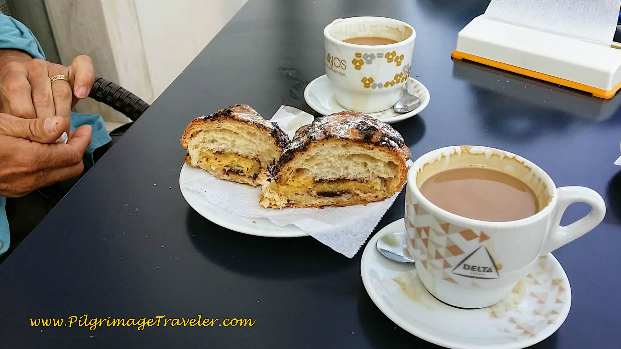 Treats at the Pastelaria Diogo