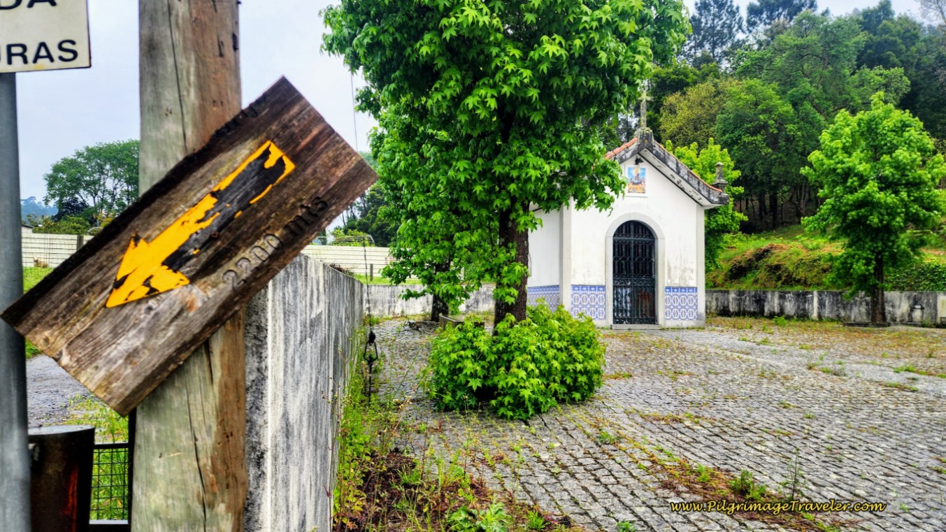 Pass Small Chapel and Albergue Waymark