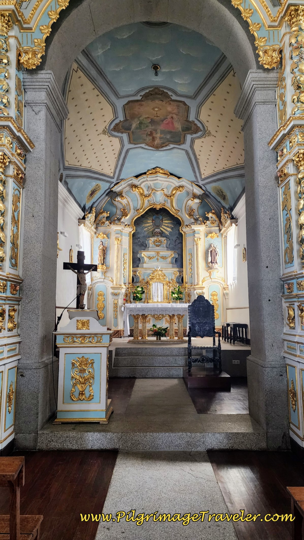 Igreja de São João Evangelista High Altar