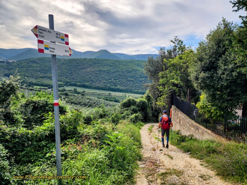 Way of St. Francis: Day Thirteen, Trevi to Poreta - Long Downhill Towards Poreta