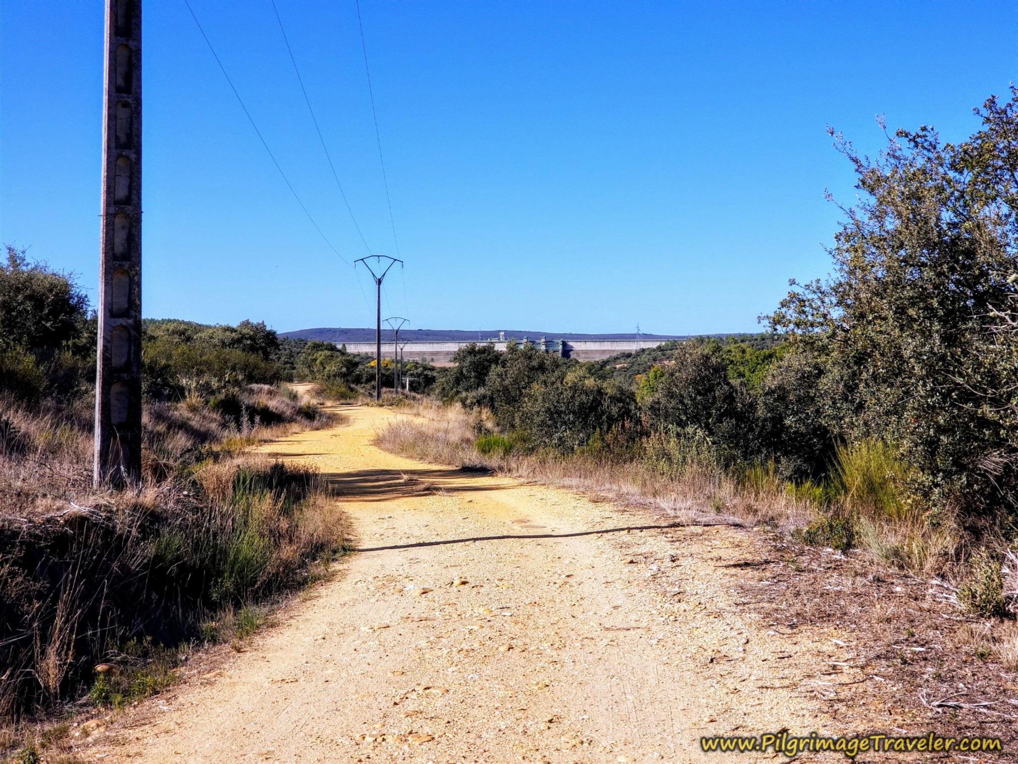 Southward Lane Follows the Río Tera