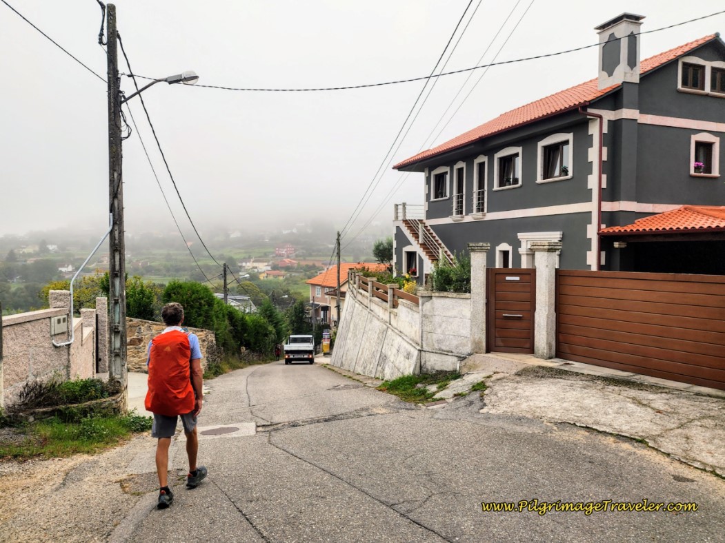 Descending into Padrón, Day Twenty-One, Camino Portugués, Central Route
