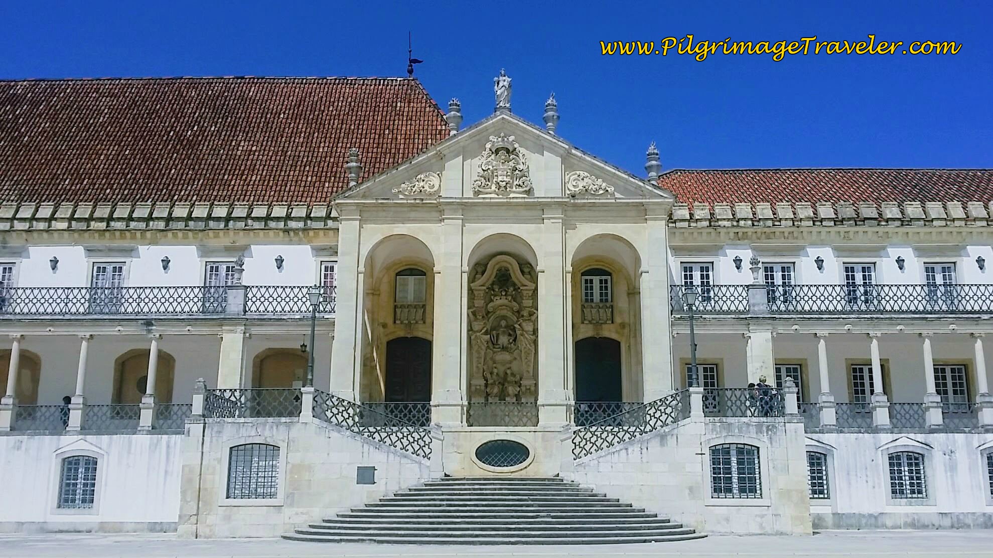 Main Building in the Paço das Escolas, Housing Administrative Services and Faculties