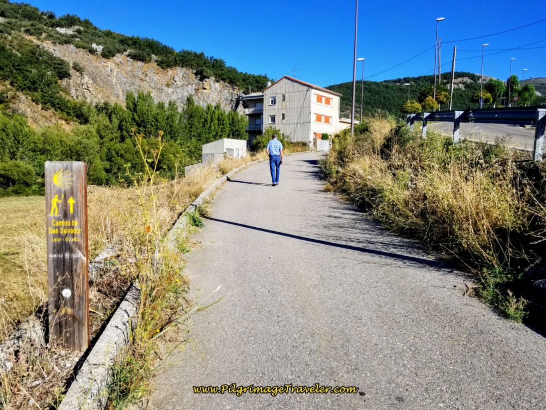 Leaving La Pola de Gordón on a Footpath