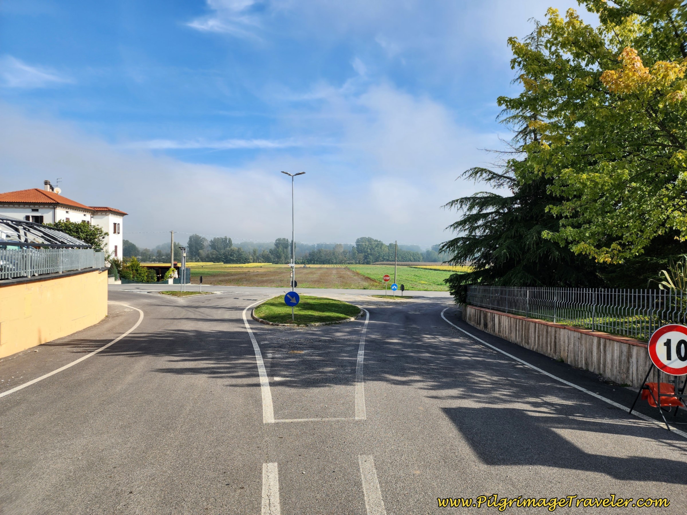 Right Turn at the Intersection with the SS221