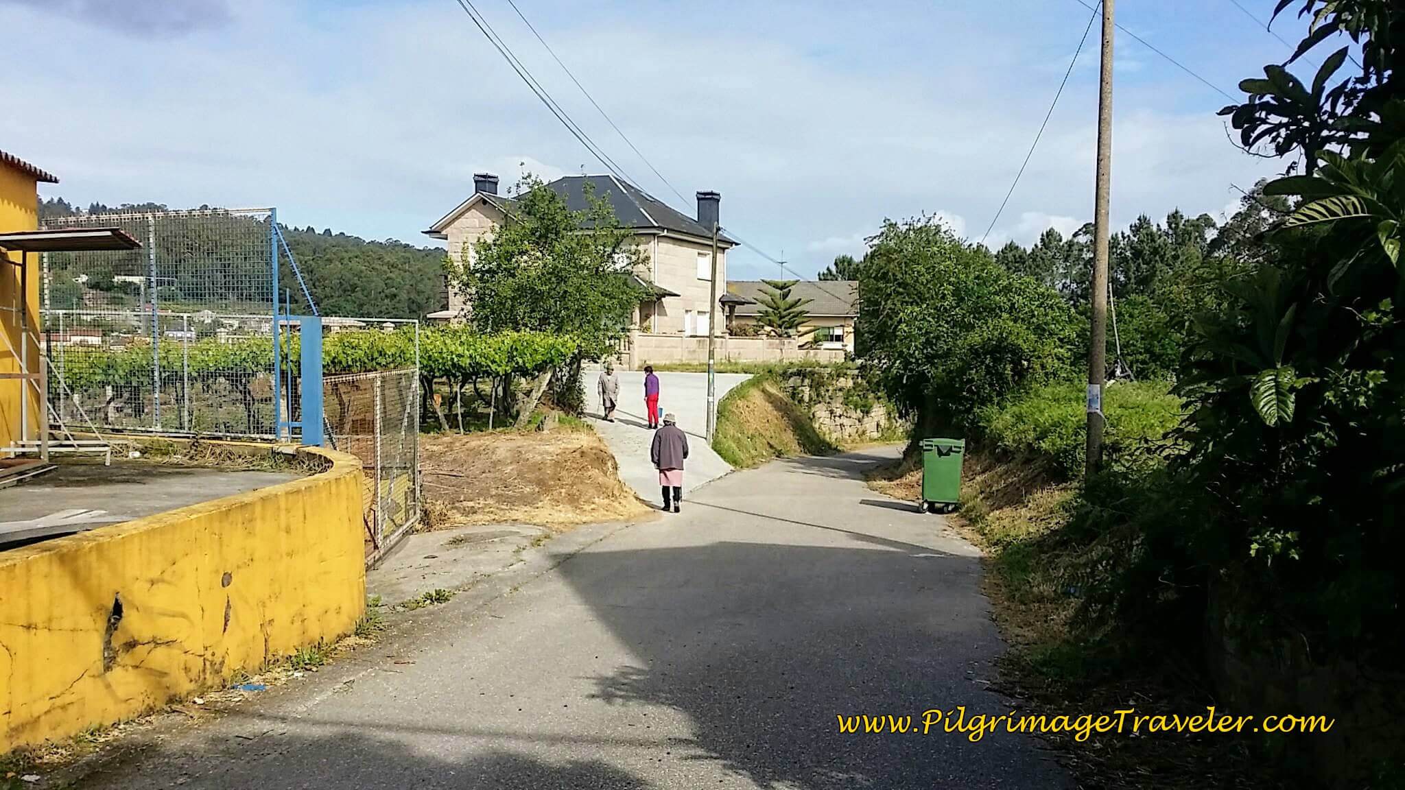 Walking Through O Alcouce, day twenty-two on the Camino Portugués