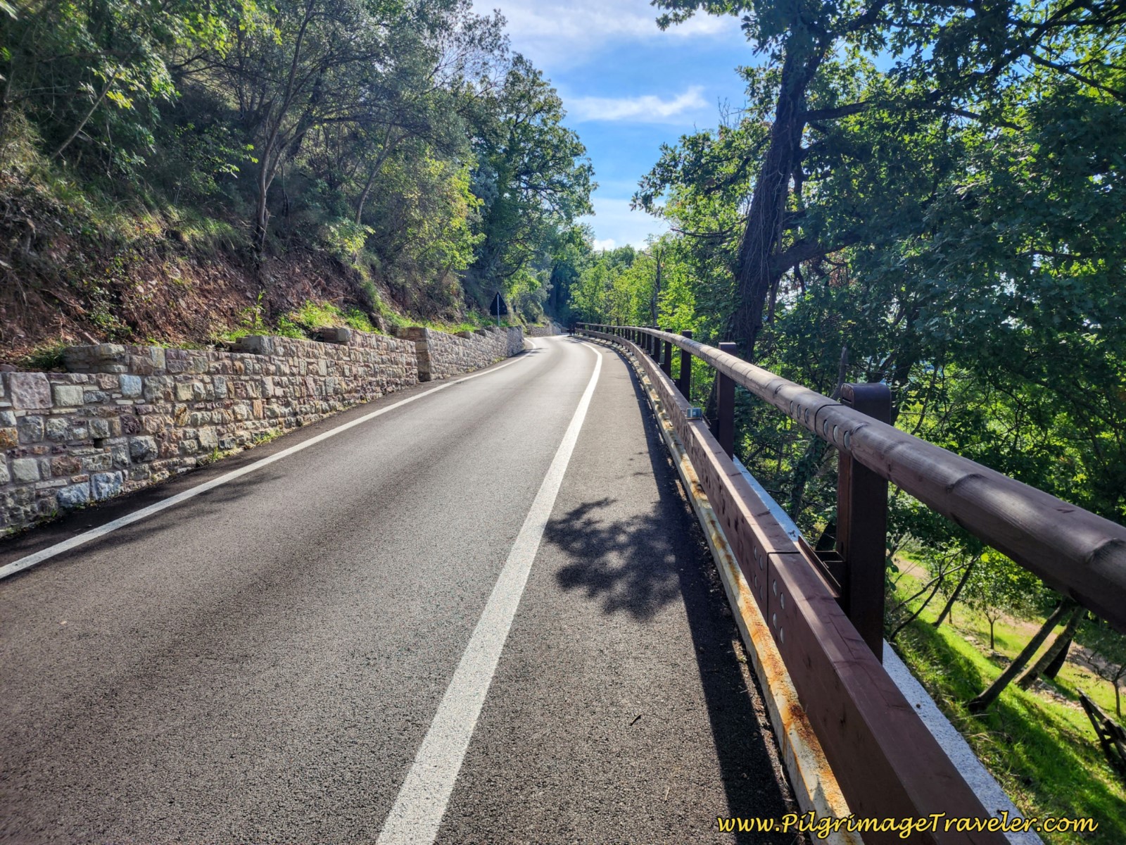 Steep Climb to Assisi on the Ponte dei Galli Steep Climb to Assisi on the Ponte dei Galli