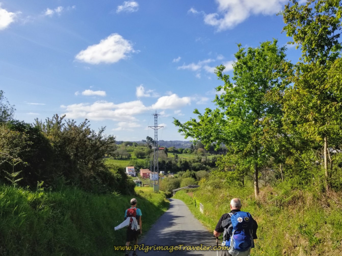 Rich and Steve Jaunting Down the Caraña de Arriba on day four of the English Way