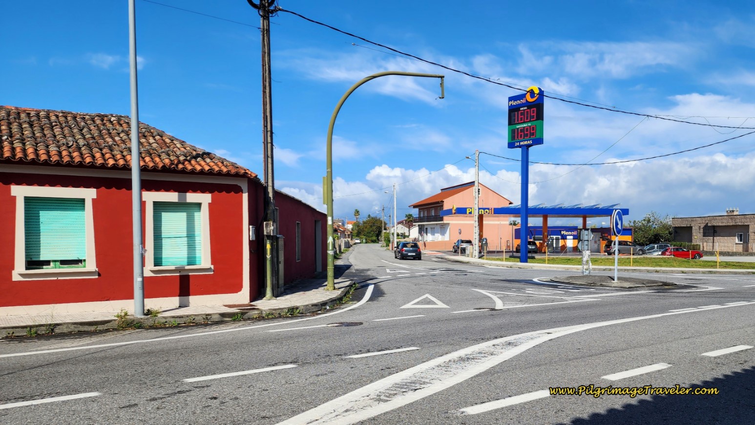 Cross the PO-549, Variante Espiritual from Barrantes to Vilanova de Arousa Cross the PO-549