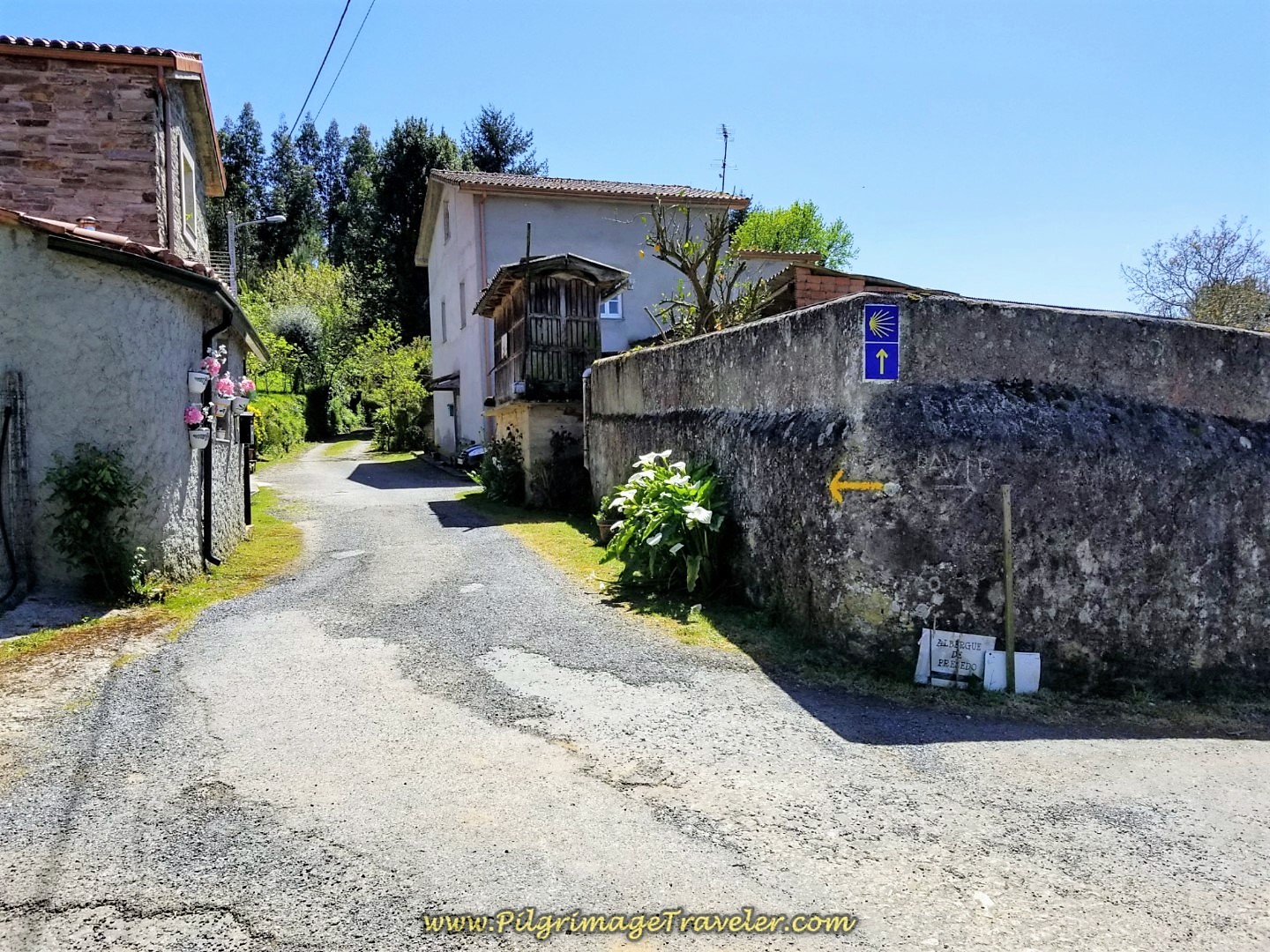 Right Turn Here in Presedo Towards Albergue on day five of the English Way