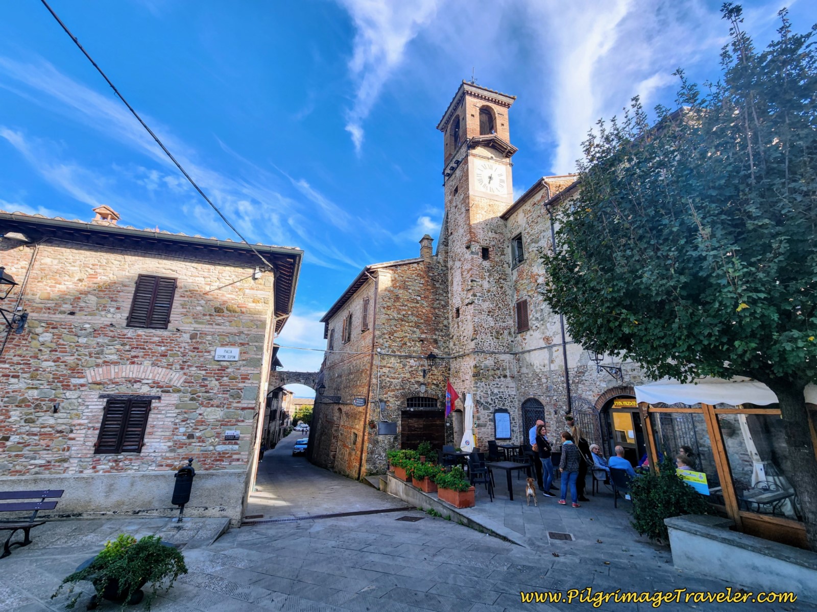 Bar Vita Frenetica, Main Square of Citerna