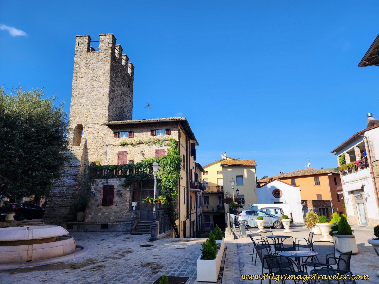 Lunch at Bar della Fontana in Piazzetta Caterina Square, day nine, Way of St. Francis, Biscina to Valfabbrica