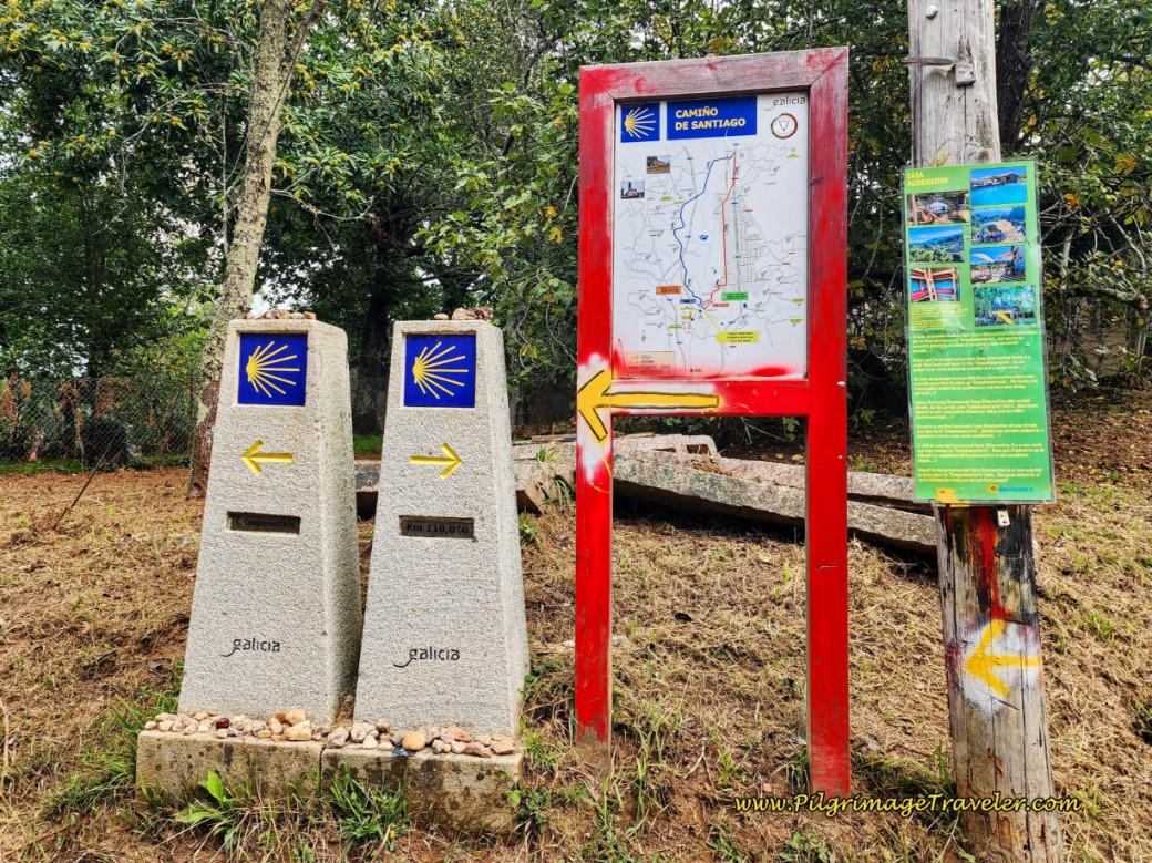 Decision Point at Double Waymark in Orbenlle