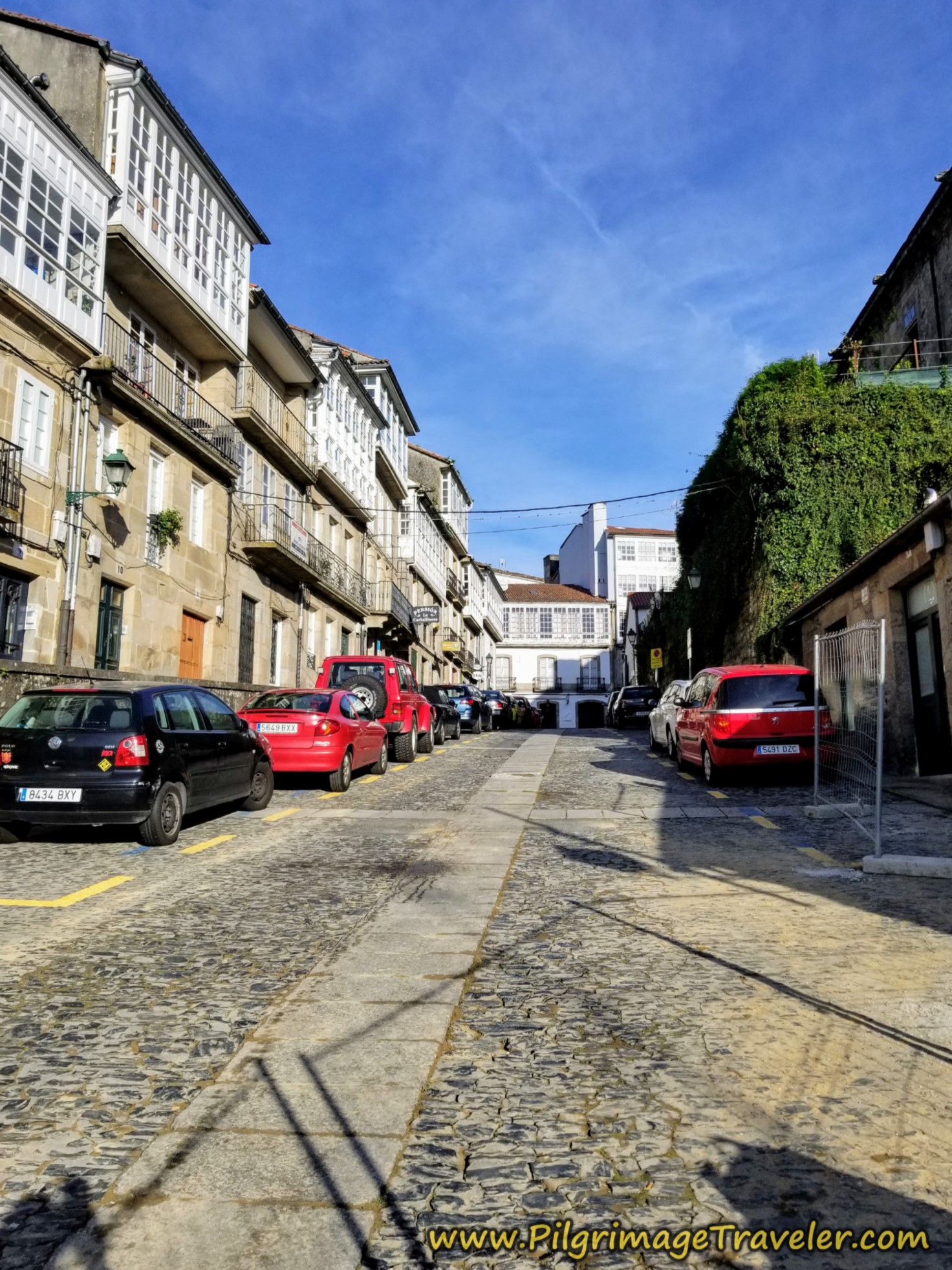 Climbing on the Rúa do Patio de Madres
