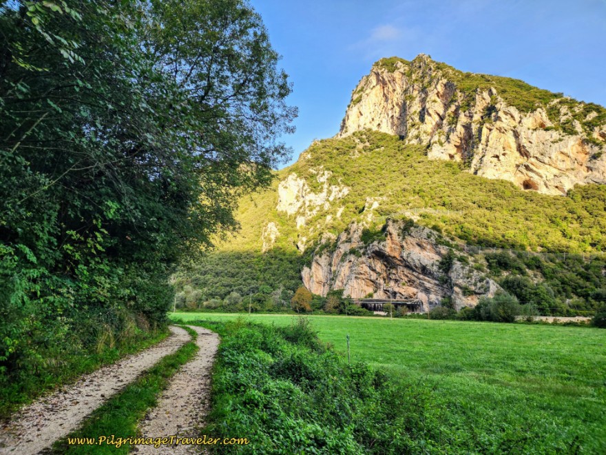Way of St. Francis: Day Sixteen, Macenano to Piediluco - Cliff Bands Across the River