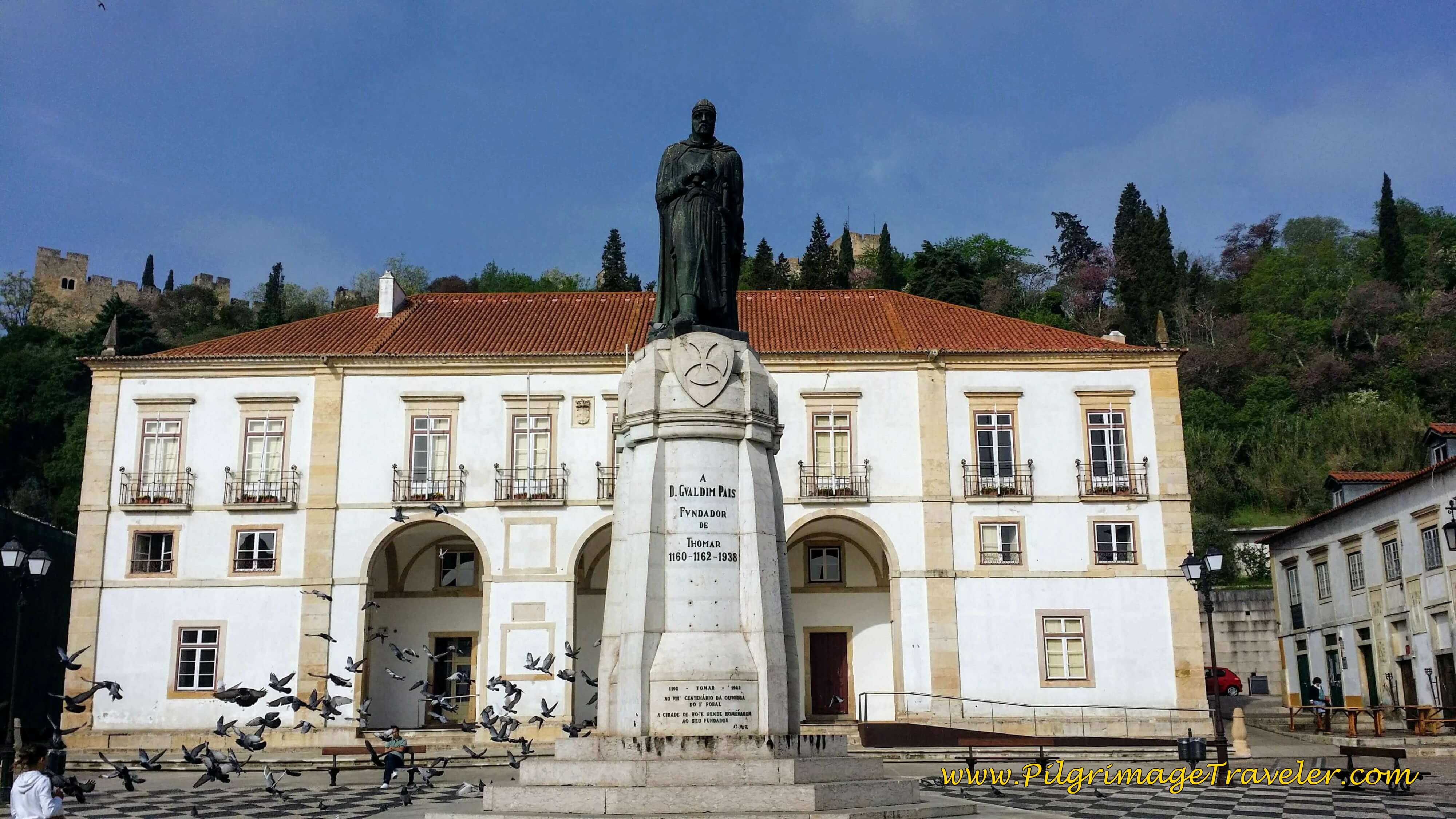 Tomar City Hall and Statue of City Founder Dom Gualdim de Pais