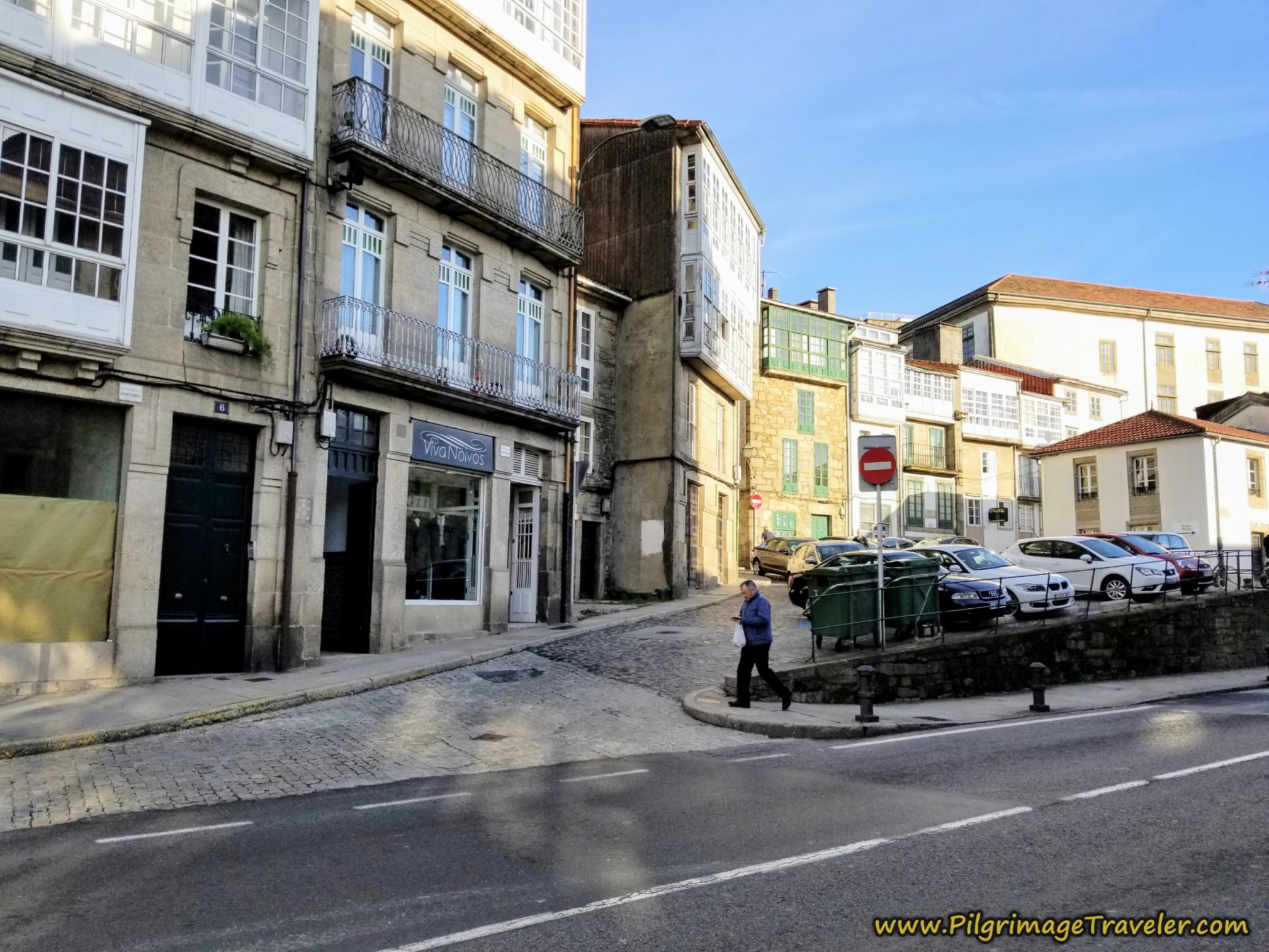 Crossover to the Rúa de Mazarelos