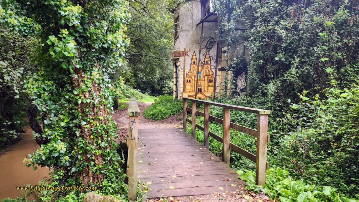 Footbridge by the “Peregrino y Catedral”