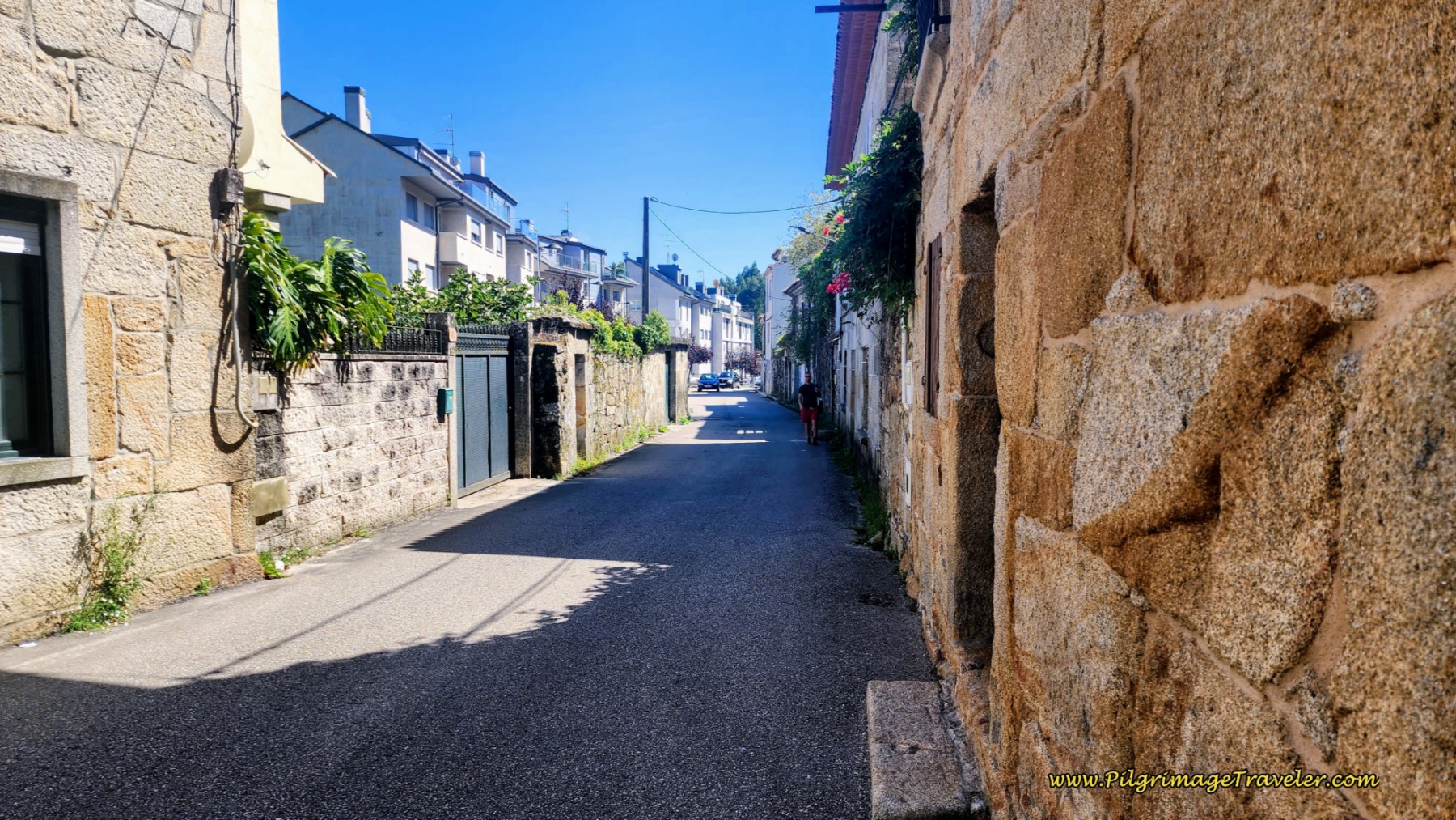 Along the Rúa Burgo Along the Rúa Burgo