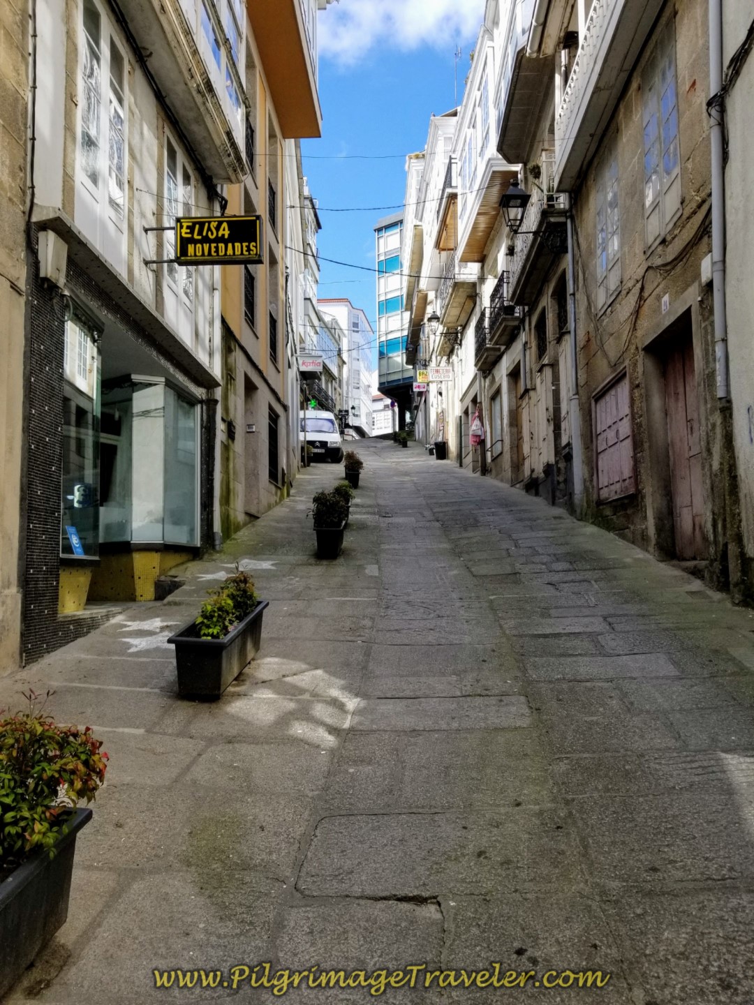 Walk Uphill on the Rúa Prateiros in Betanzos on day four of the English Way