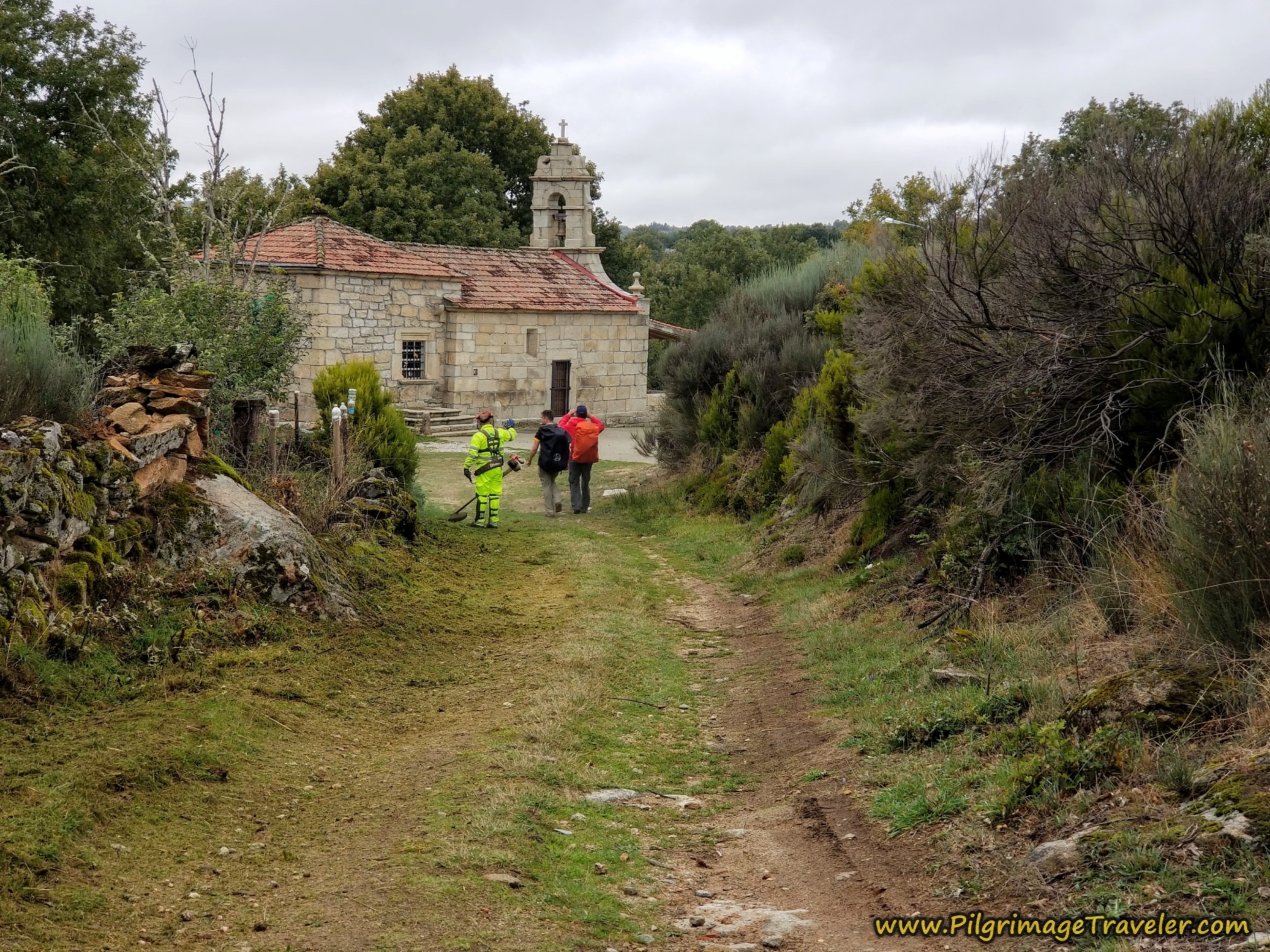 Ermita de Nosa Señora de Loreto, Near O Pereiro