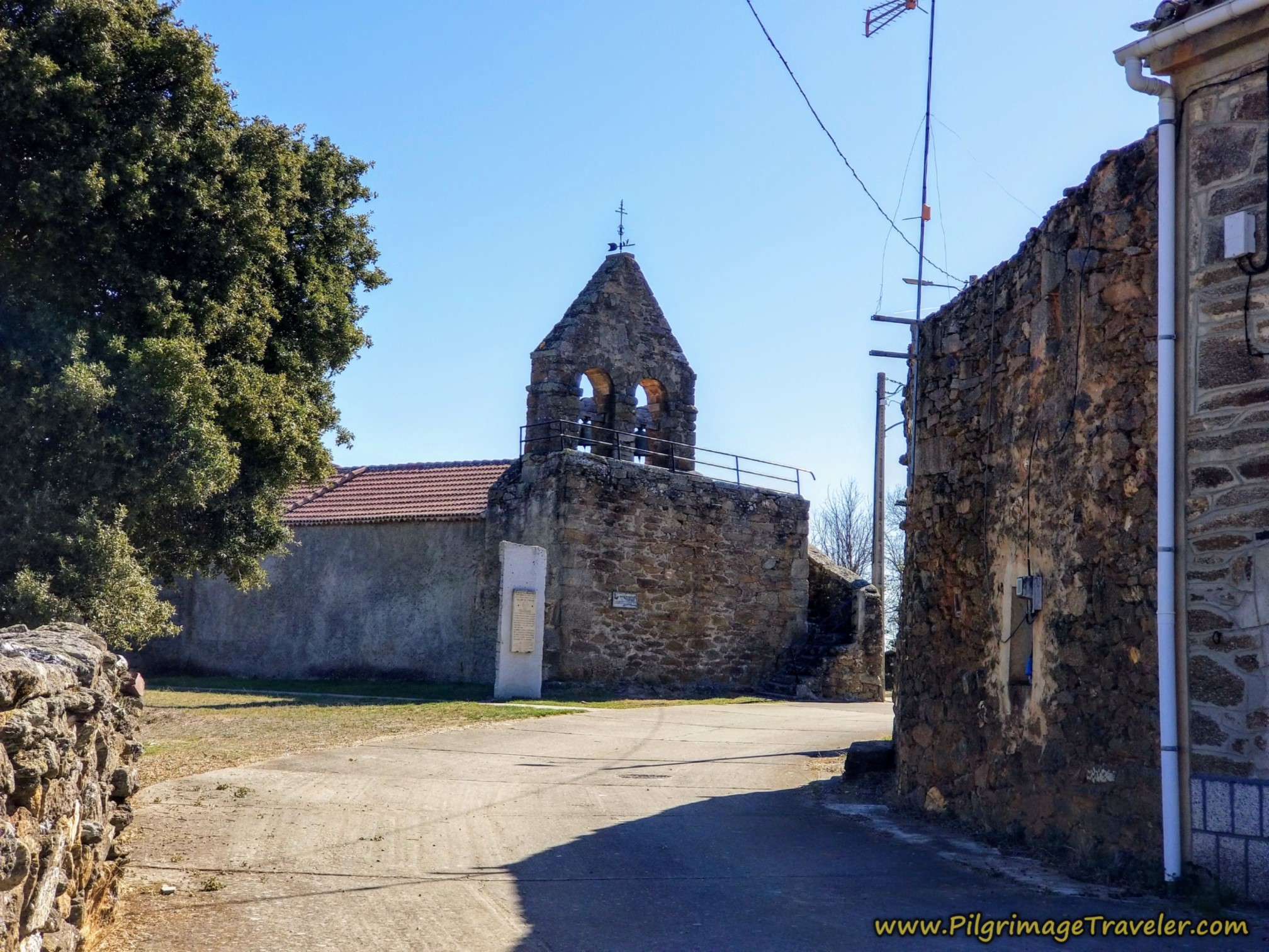 San Pedro Apóstol, Villar de Farfón
