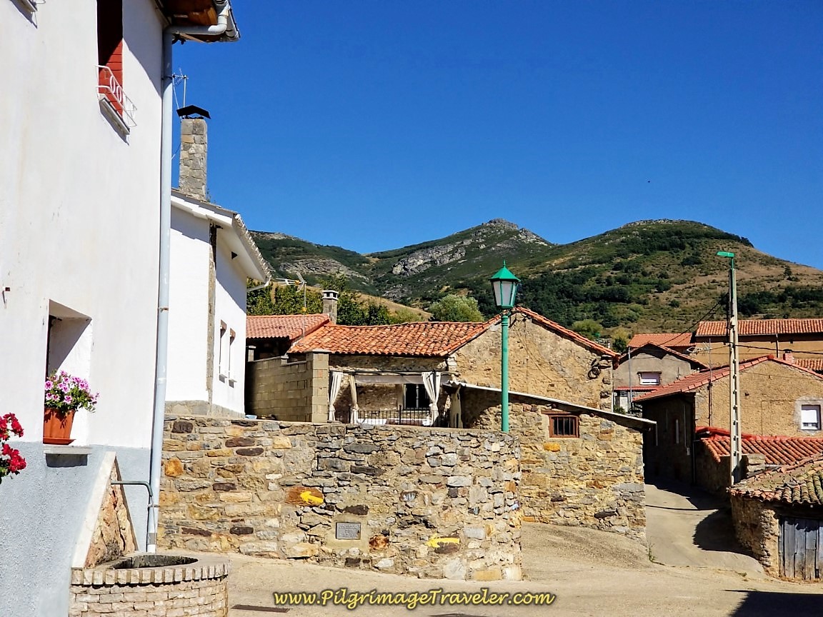 Turn Left and Continue Ascending on Travesia