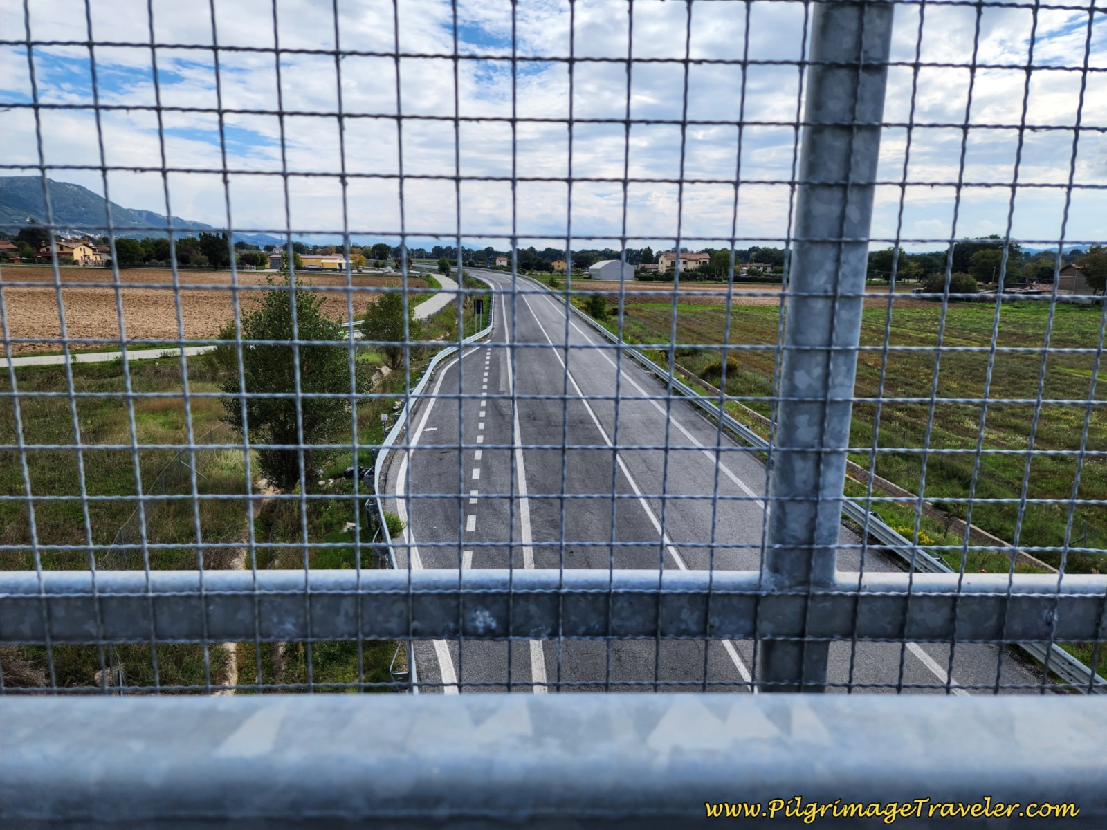 Cross the SS19 Cross the SS19