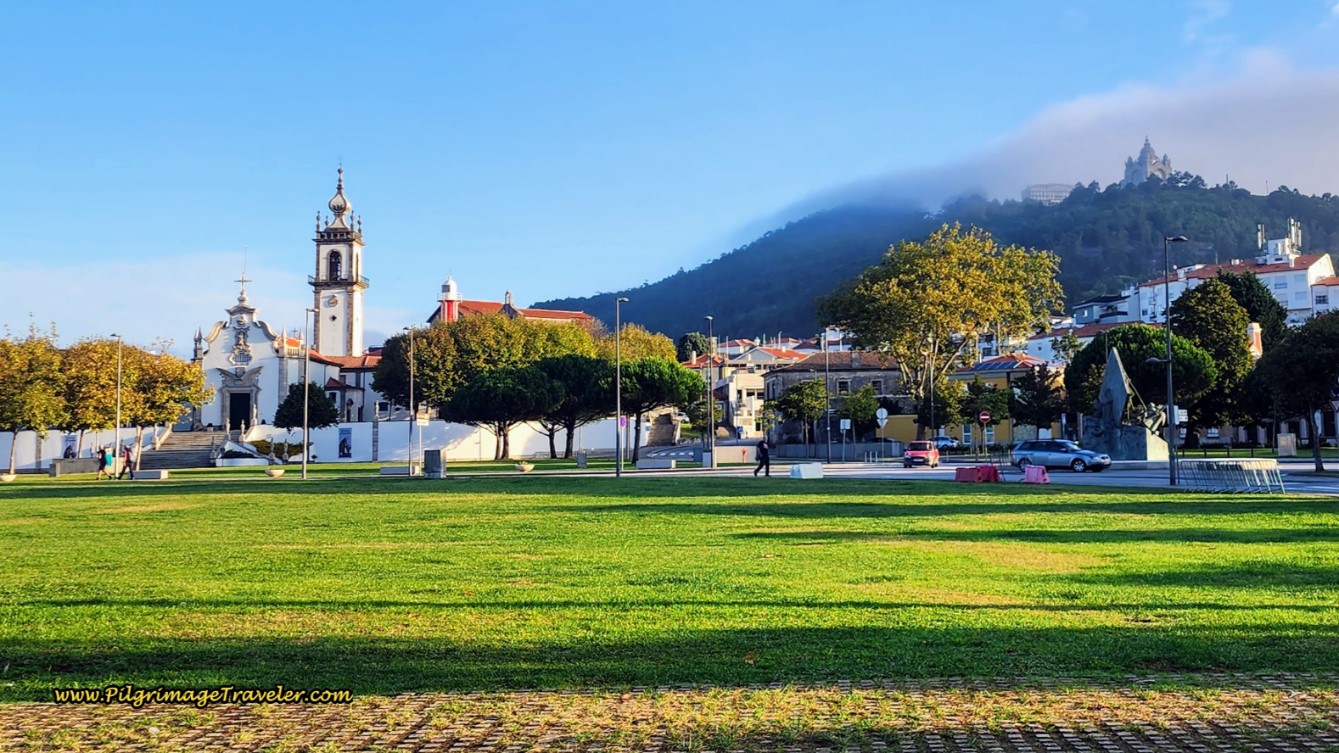 Walk by the Capela de Nossa Senhora da Agonia