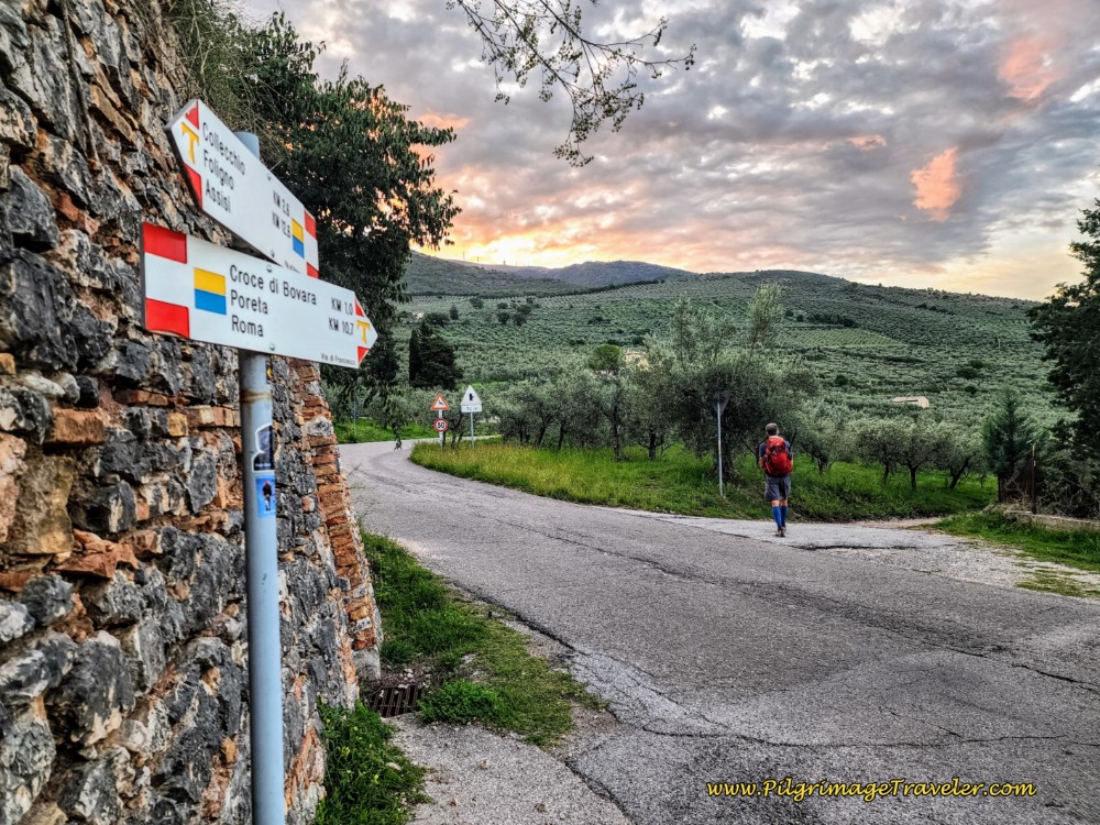 Cross Over to Gravel Road Way of St. Francis: Day Thirteen, Trevi to Poreta - Cross Over to Gravel Road
