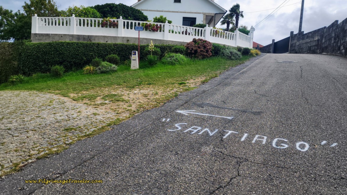 Turn Left off Rúa Torre de Calle to This Path