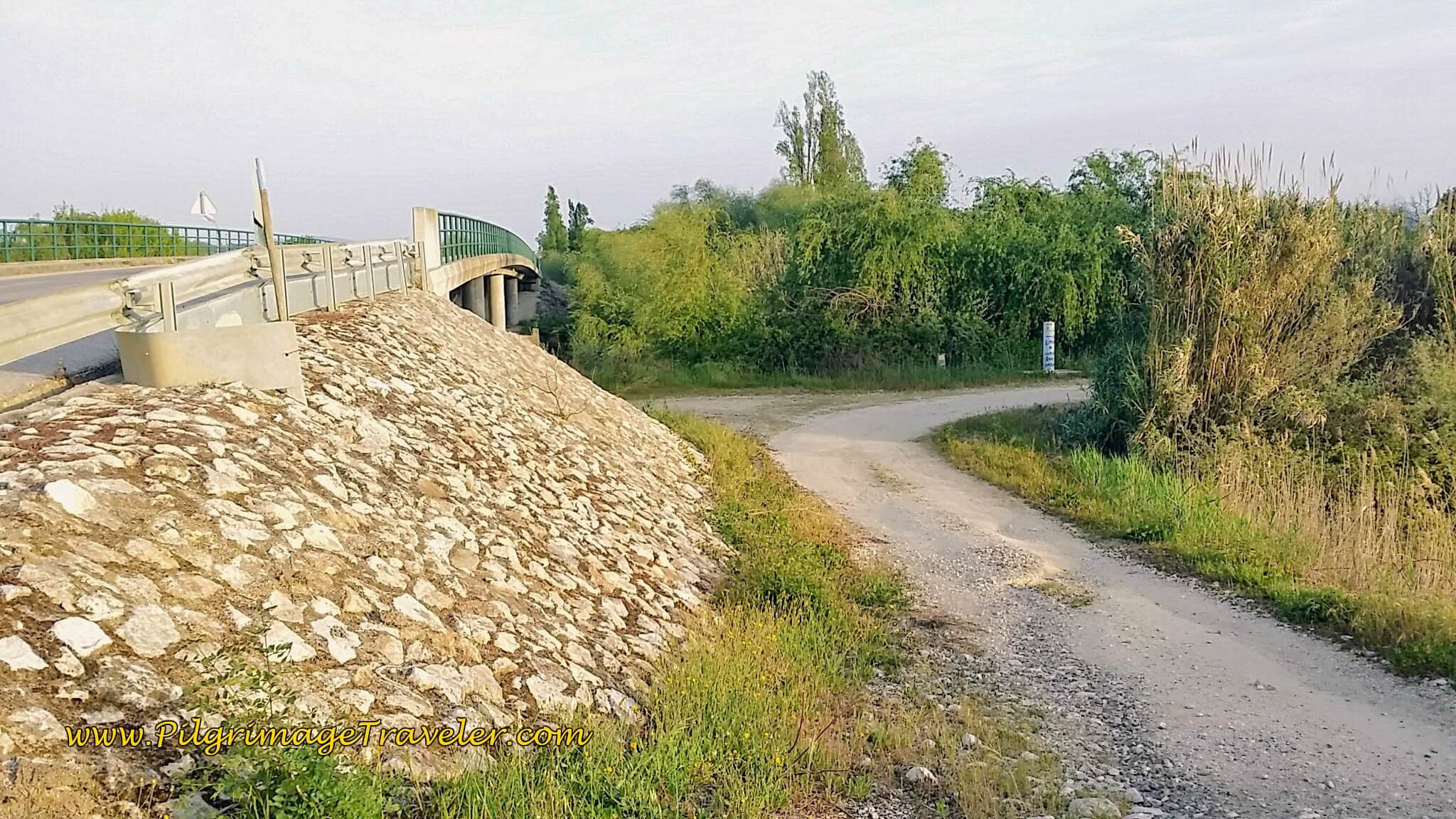 Turn sharply off the N3-3 here