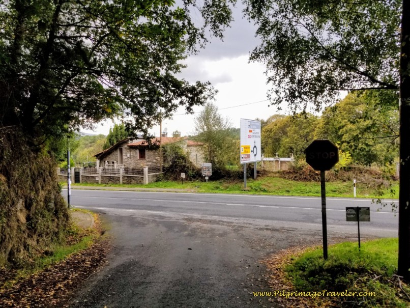 Left Turn Onto PO-534 in Estación de Lalín