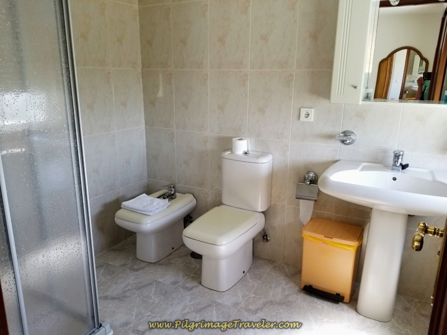 Pensión Residencial Ó Mesón Novo on day six of the English Way