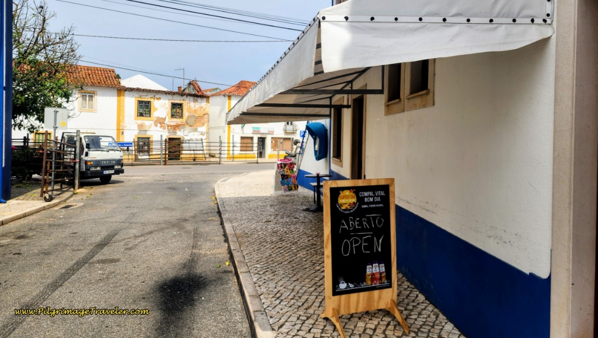 JV Café Central, Azinhaga