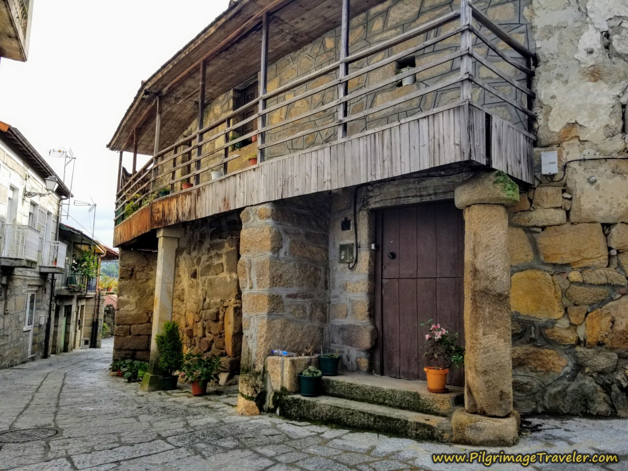 Camino Sanabrés - Day Twelve: Xunqueira de Ambía to Ourense, 22.7 Kms (14.11 Miles)
