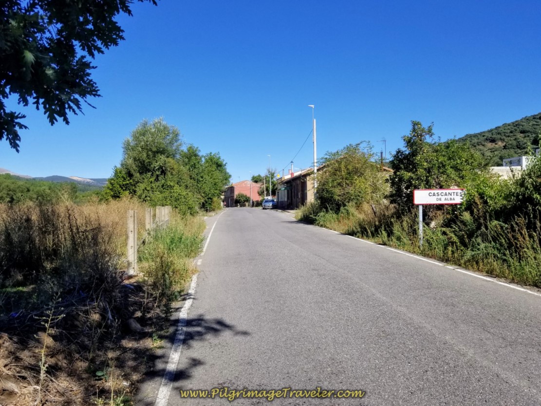 Entering Cascantes de Alba