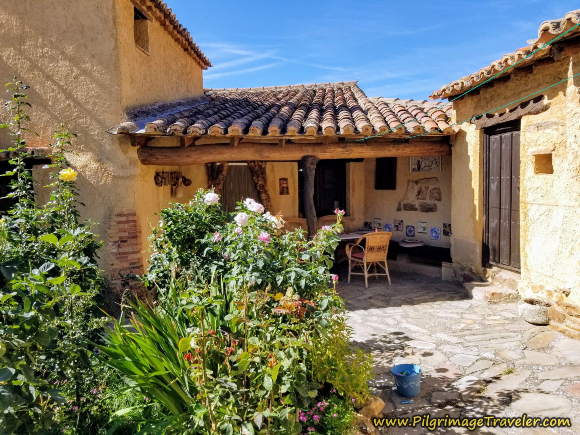 La Casa del Tío Quico Outdoor Dining Area and Courtyard on the Vía de la Plata from Montamarta to Granja de Moreruela