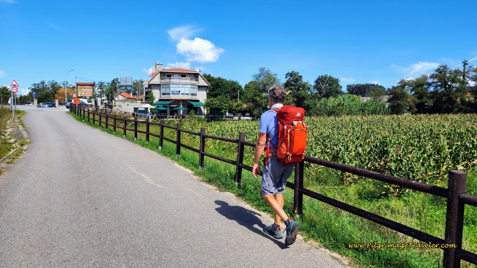 Walk East of the VG-4.2 Roundabout