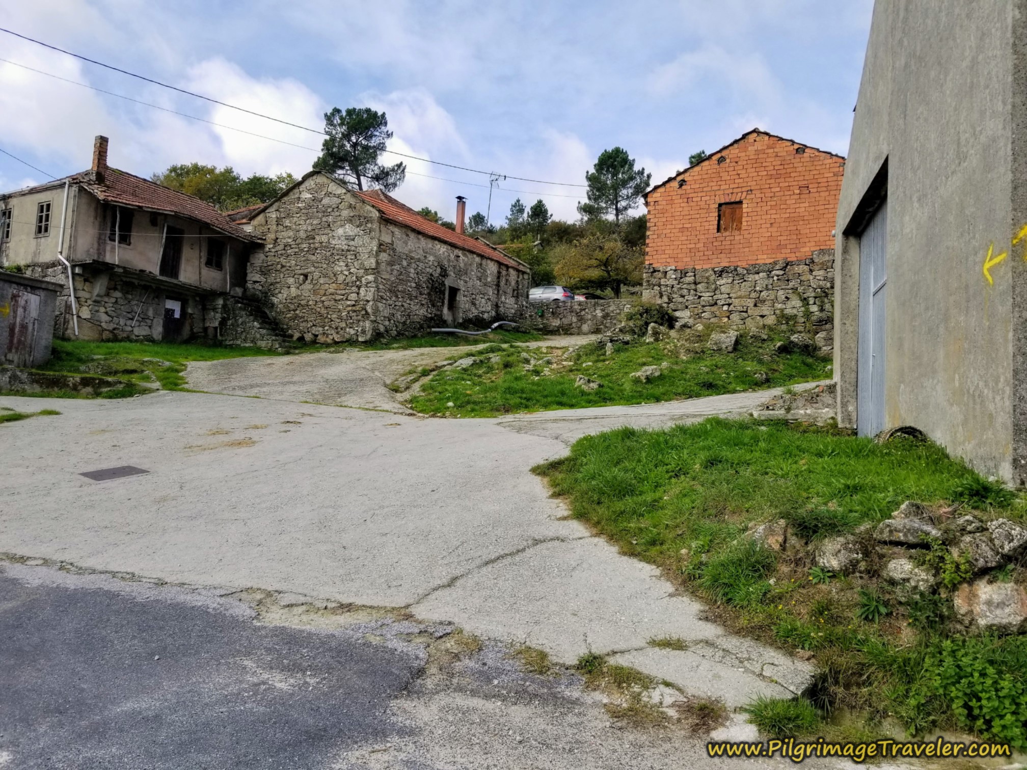 Right Turn Through Outeiro de Coiras Right Turn Through Outeiro de Coiras
