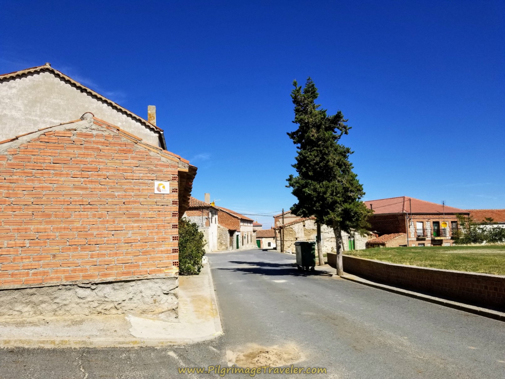 Walking Through Peñalba de Ávila Walking Through Peñalba de Ávila