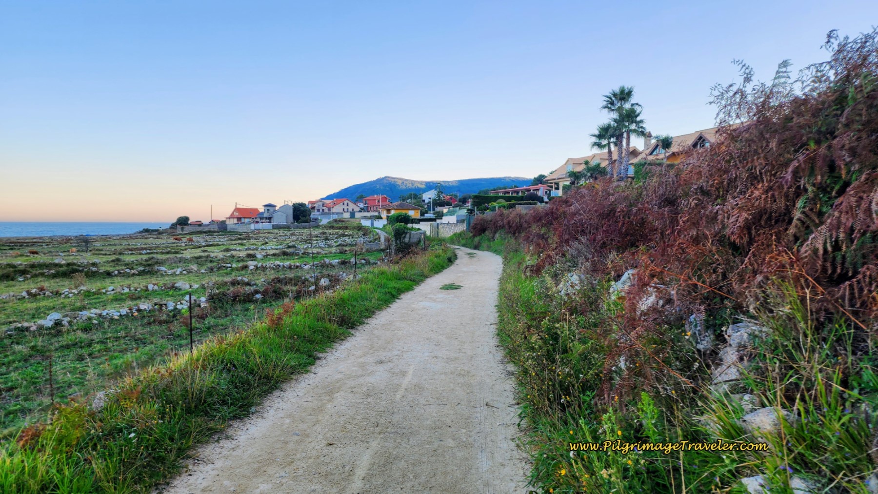 Houses Appear, Nearing Viladesuso