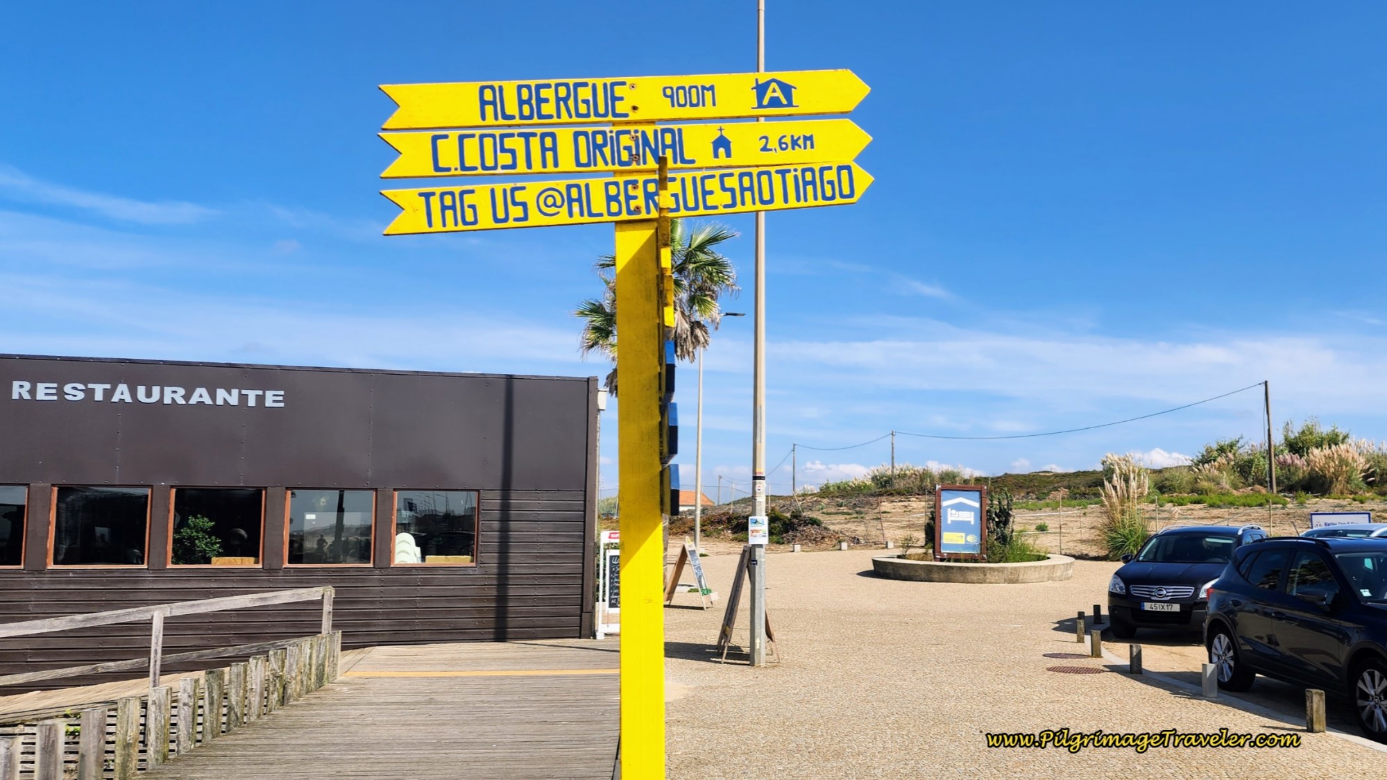 Sign for the Albergue São Tiago de Labruge