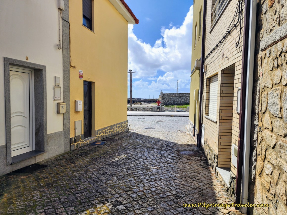 Toward the Forte da Lagateira Toward the Forte da Lagateira