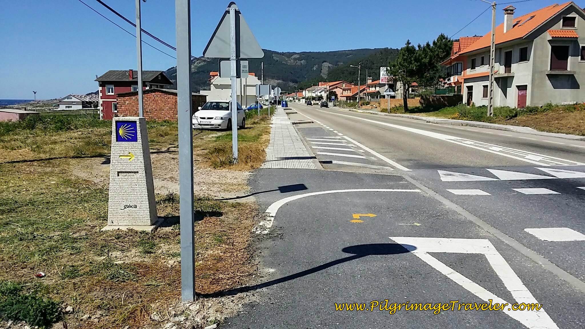Turn Right Here in Viladesuso, Spain, on day ninteen of the Portuguese Way