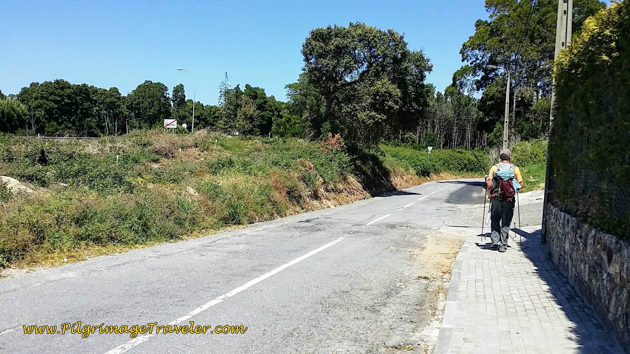 Right Turn on Av. da Senhora ao Pé-da-Cruz on day eighteen of the Camino Portugués on the Coastal Route Right Turn on Av. da Senhora ao Pé-da-Cruz on day eighteen of the Camino Portugués on the Coastal Route