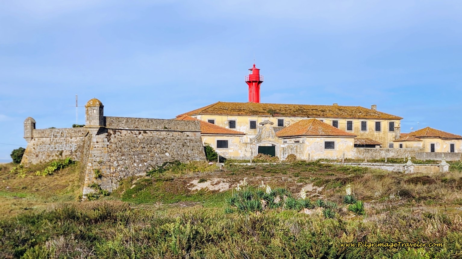 Forte de São João Baptista de Esposende and Lighthouse