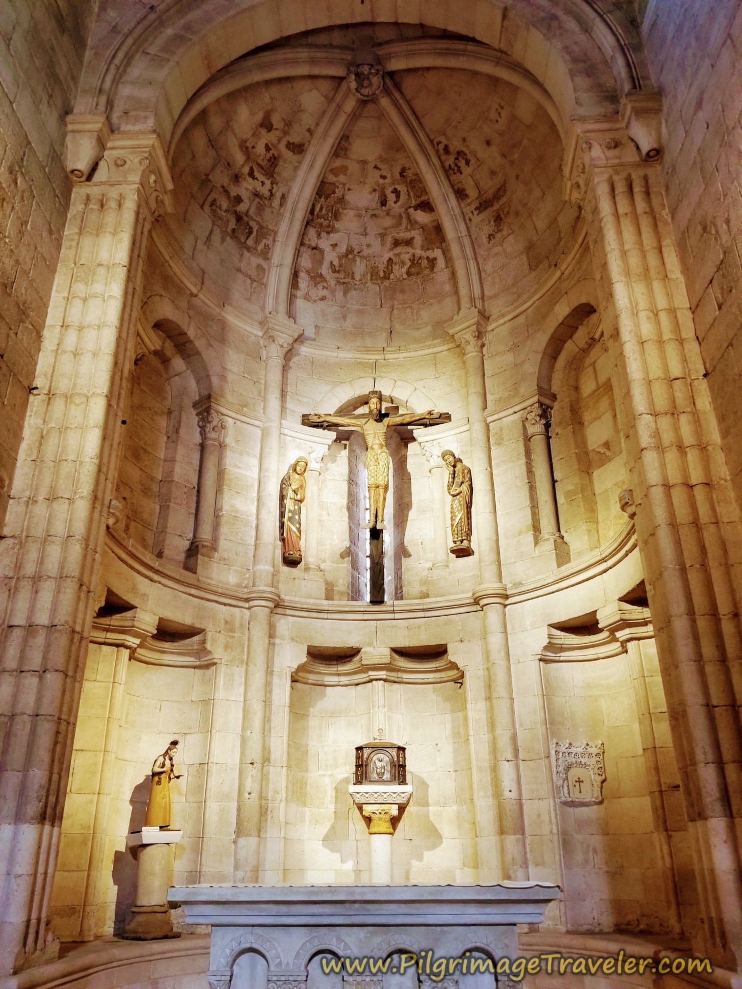 Altar of Santa María Magdalena de Zamora