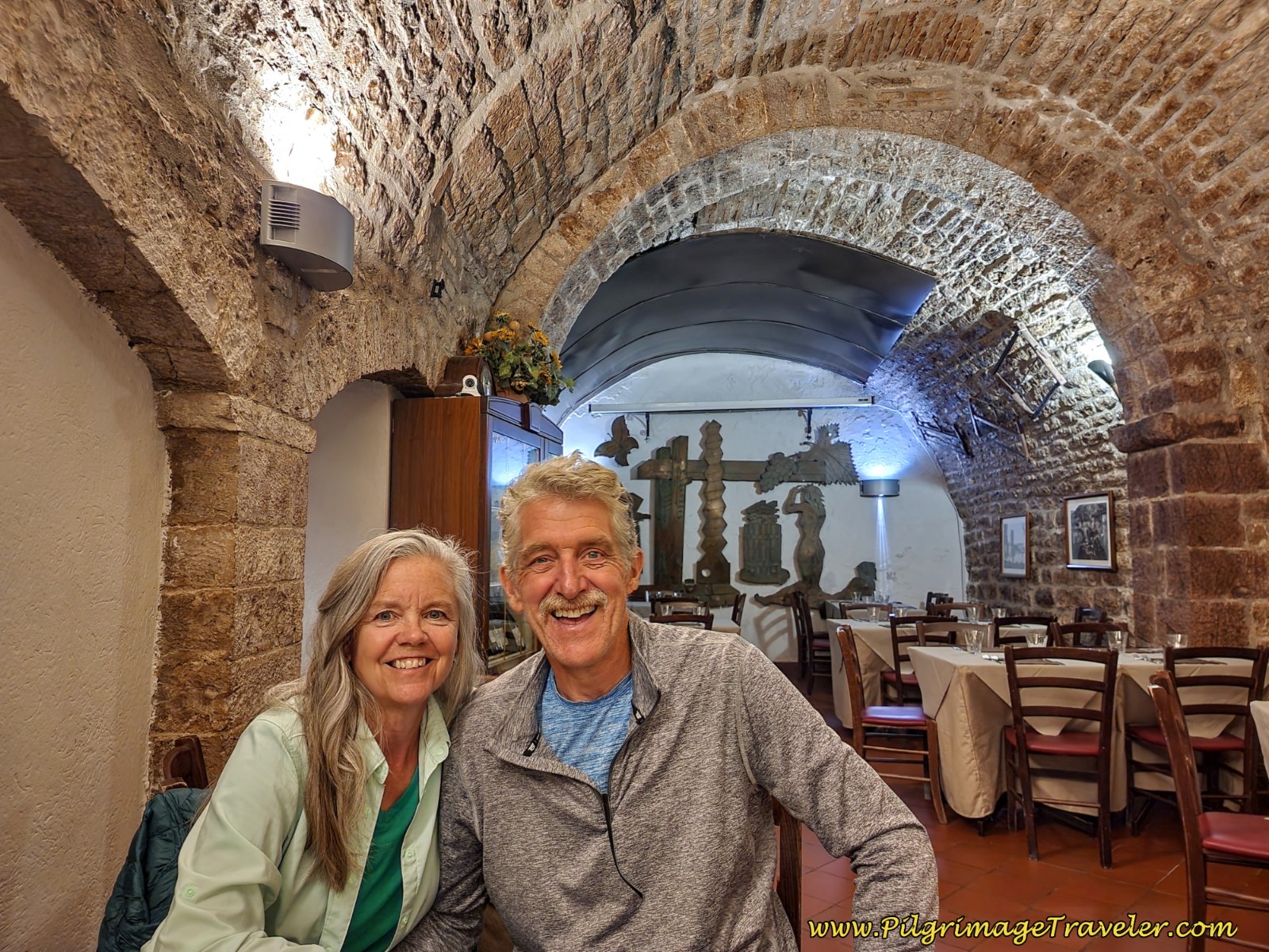 Happy Diners Happy Diners